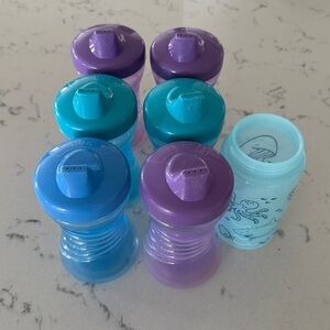 Nuk 10 FL OZ Fun Grips Hard Spout Sippy Cups and Camelbak Water Bottle Bundle